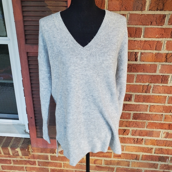 Halogen Sweaters - NWT Women's Halogen sweater